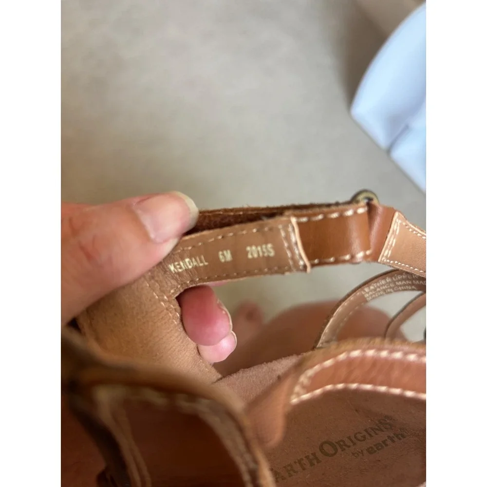 Earth Origins Kendall Wedge Sandals 6M Brown Leather Strappy Boho Gladiator